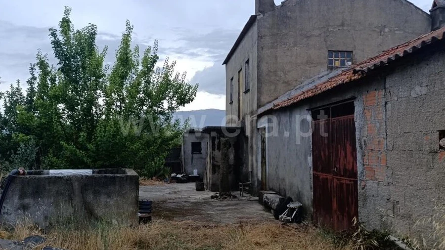 Quinta T2 para Venda em Póvoa de Atalaia e Atalaia do Campo