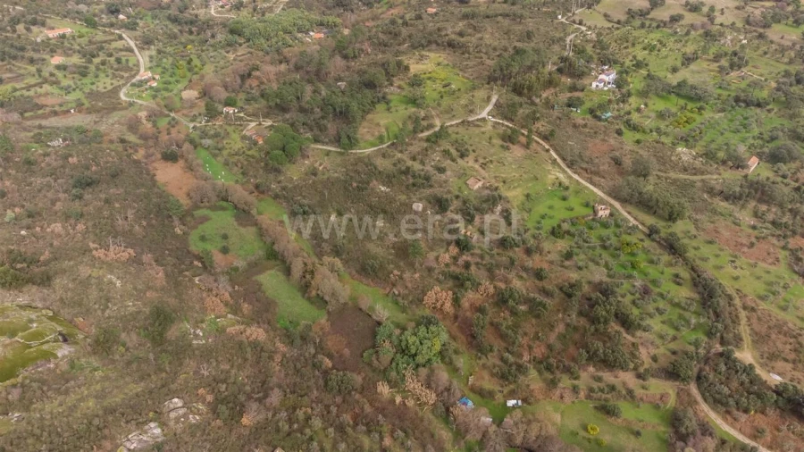 Quinta T1 para Venda em Vale de Prazeres e Mata da Rainha Foto 12