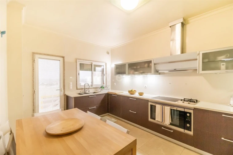 Moradia T4 para Venda em Fundão, Valverde, Donas, A. Joanes, A. Nova Cabo Foto 2