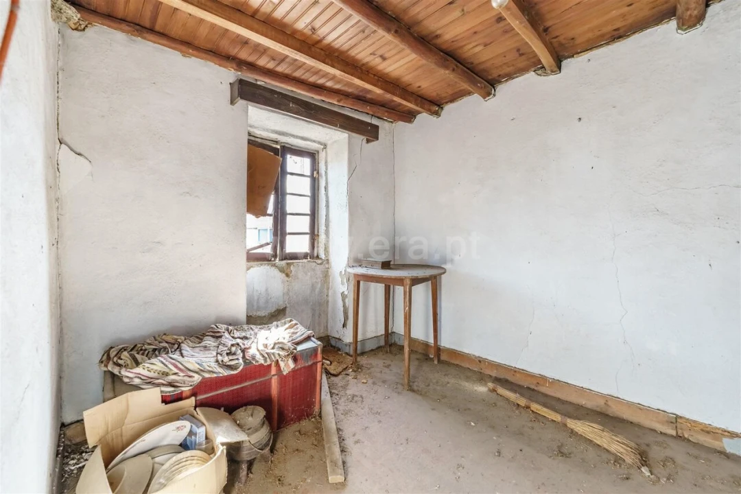 Moradia T1 para Venda em Fundão, Valverde, Donas, A. Joanes, A. Nova Cabo Foto 2