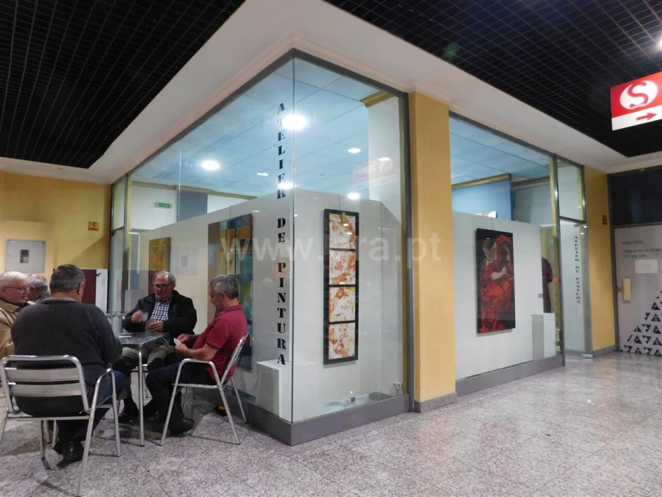 Loja para Venda em Fundão, Valverde, Donas, A. Joanes, A. Nova Cabo Foto 1