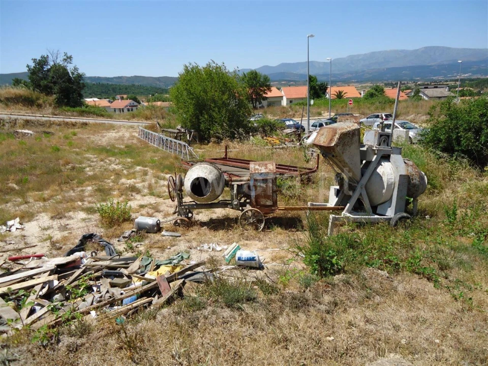 Terreno para Venda em Fundão, Valverde, Donas, A. Joanes, A. Nova Cabo Foto 1