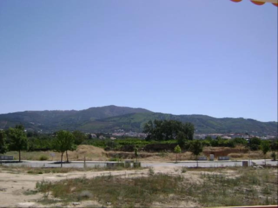 Terreno para Venda em Fundão, Valverde, Donas, A. Joanes, A. Nova Cabo Foto 1