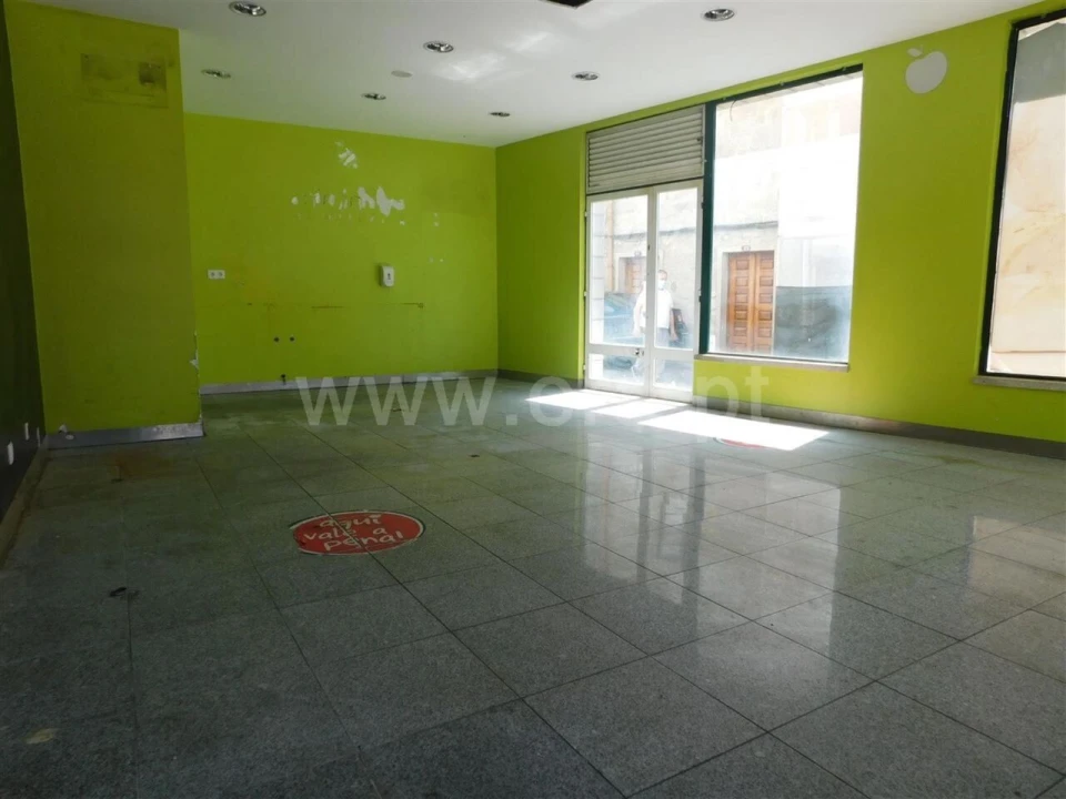Loja para Venda em Fundão, Valverde, Donas, A. Joanes, A. Nova Cabo Foto 3