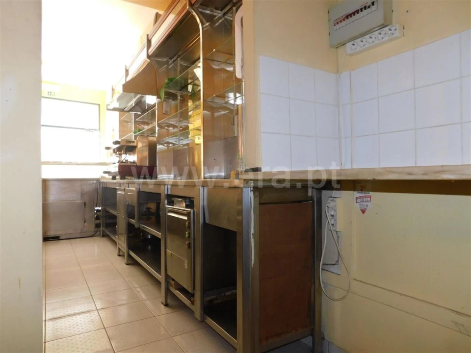 Loja para Venda em Fundão, Valverde, Donas, A. Joanes, A. Nova Cabo Foto 8