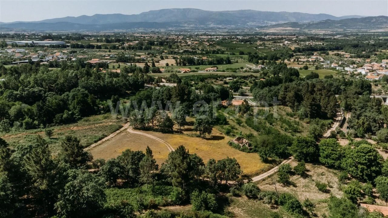 Terreno para Venda em Fundão, Valverde, Donas, A. Joanes, A. Nova Cabo Foto 1