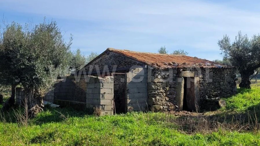 Quinta T0 para Venda em Póvoa de Atalaia e Atalaia do Campo