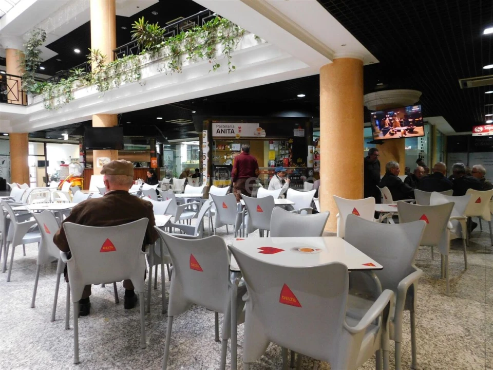 Loja para Venda em Fundão, Valverde, Donas, A. Joanes, A. Nova Cabo Foto 2