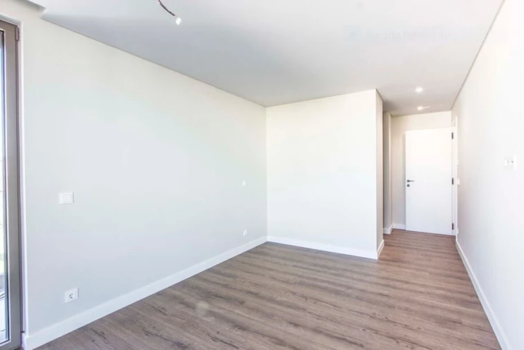 Apartamento T2 para Venda em Marrazes e Barosa Foto 24