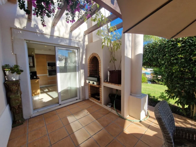 Moradia T2 para Venda em Estômbar e Parchal Foto 17