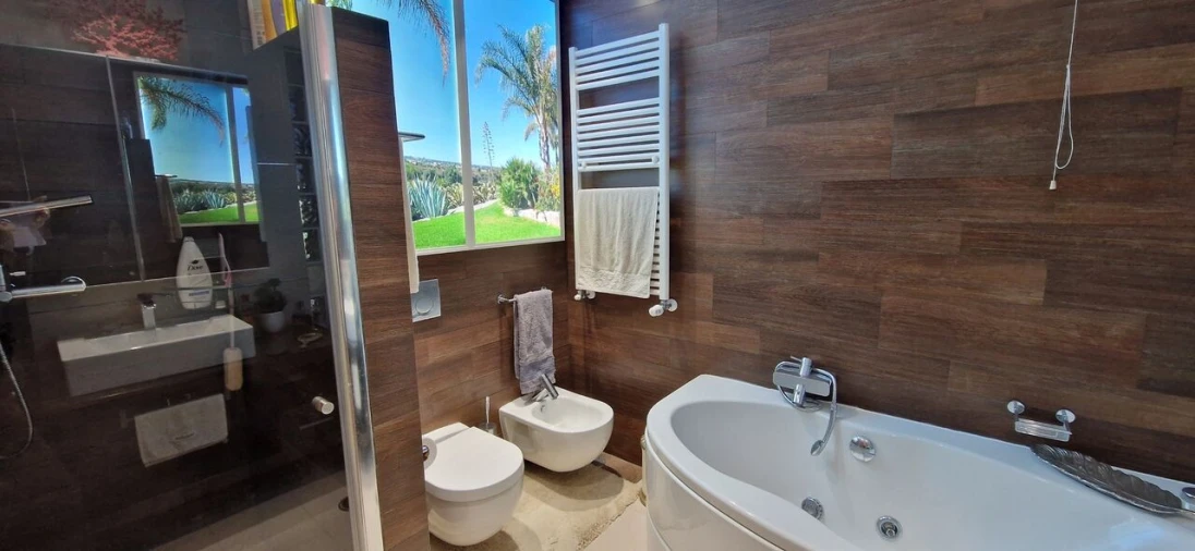 Moradia T2 para Venda em Estômbar e Parchal Foto 31