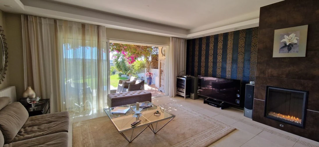 Moradia T2 para Venda em Estômbar e Parchal Foto 38