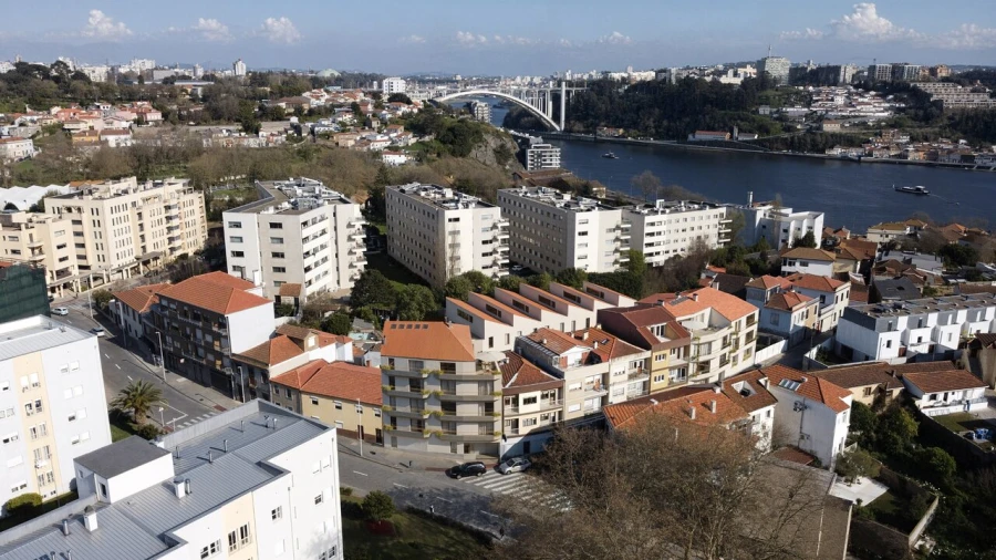 Apartamento T2 para Venda em Lordelo do Ouro e Massarelos Foto 5