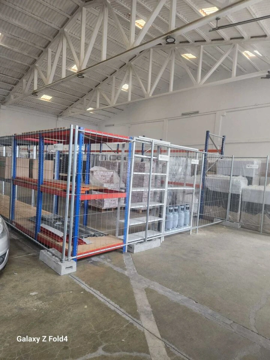 Armazém para Arrendamento em Santo Antão e São Julião do Tojal Foto 10