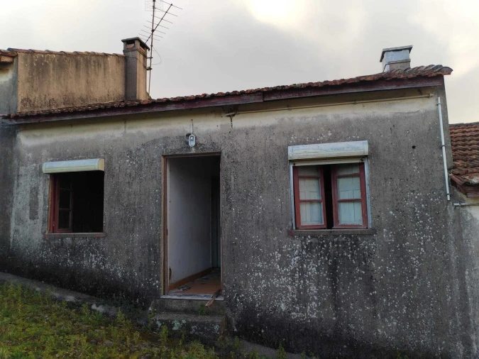 Moradia T1 para Venda em Coronado (São Romão e São Mamede) Foto 2