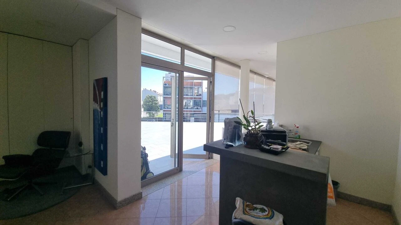 Escritório para Trespasse em Darque Foto 16