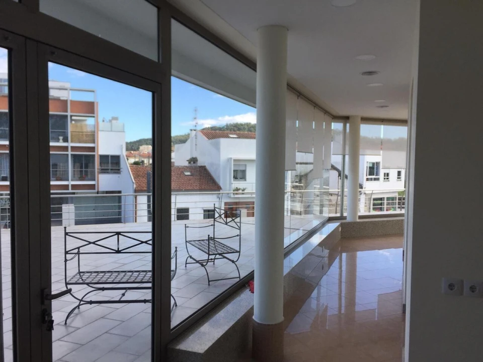 Escritório para Trespasse em Darque Foto 21