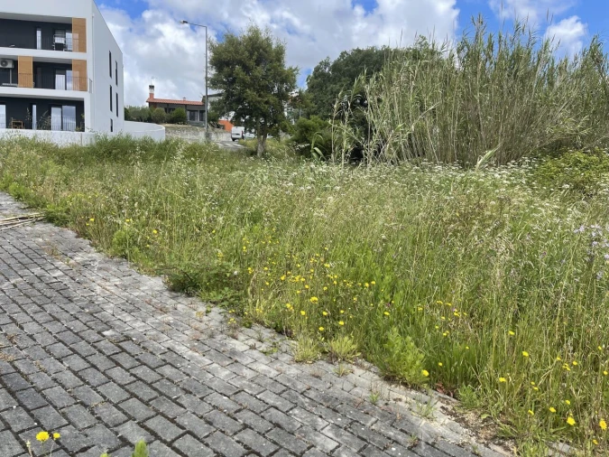 Terreno para Venda em Marrazes e Barosa