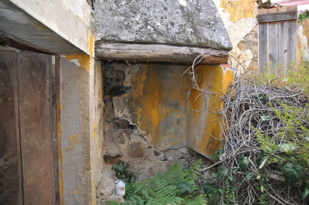 Moradia T2 para Venda em Carvoeira e Carmões Foto 6