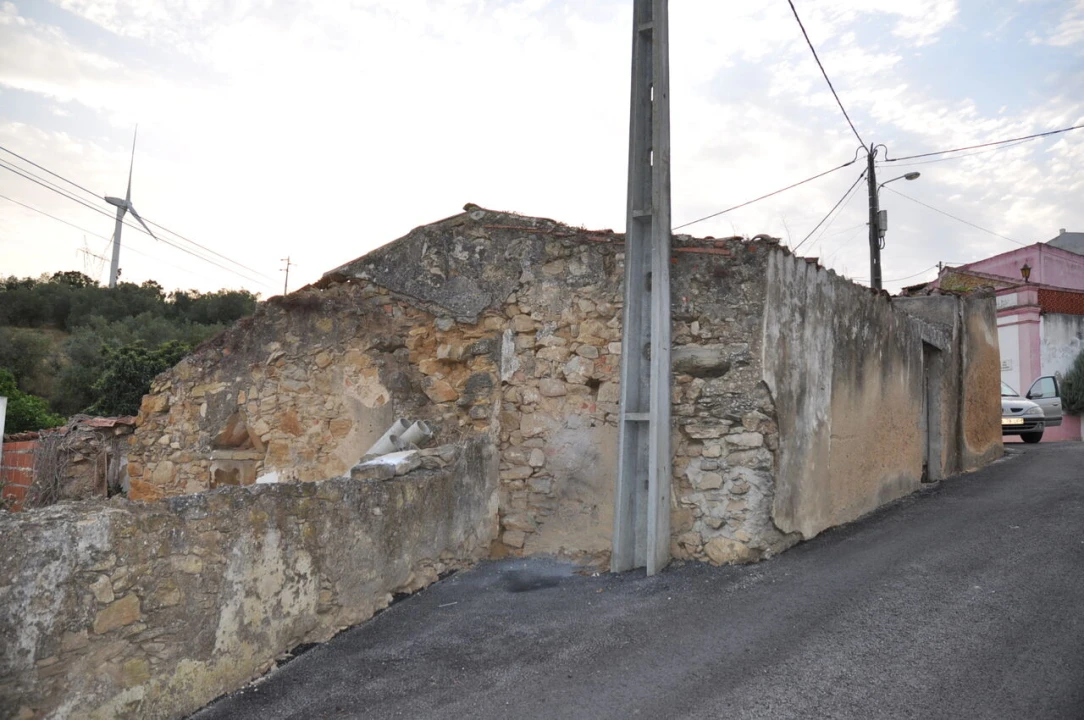 Moradia T2 para Venda em Carvoeira e Carmões Foto 9