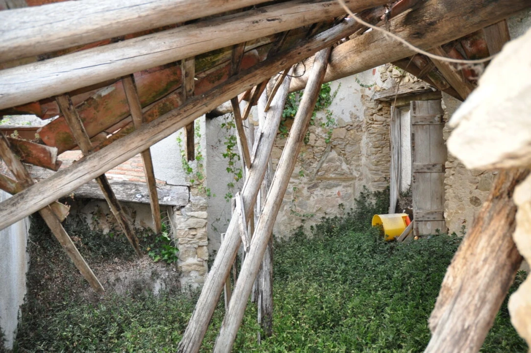 Moradia T2 para Venda em Carvoeira e Carmões Foto 13