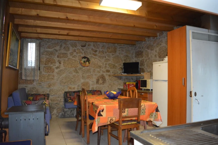 Quinta T3 para Venda em Vale de Prazeres e Mata da Rainha Foto 4