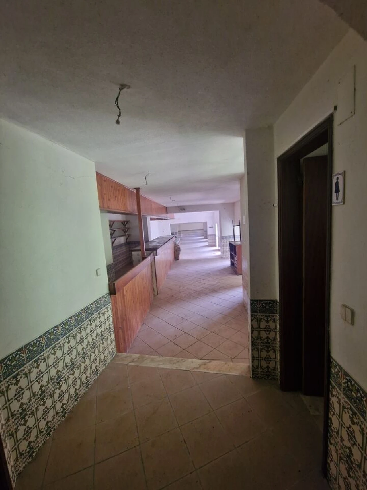 Loja para Venda em Figueiró dos Vinhos e Bairradas Foto 13