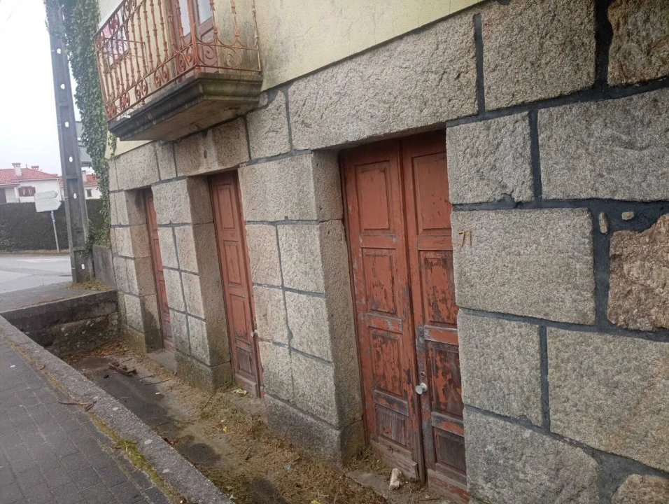 Moradia T2 para Venda em Campos e Vila Meã Foto 3