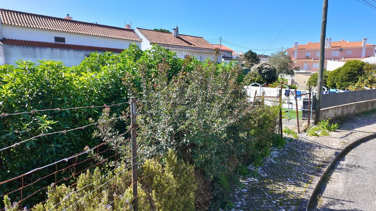 Terreno para Venda em Charneca de Caparica e Sobreda Foto 12