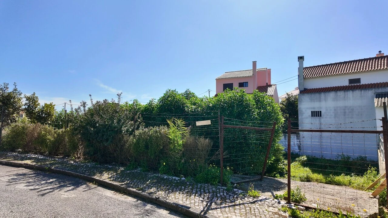 Terreno para Venda em Charneca de Caparica e Sobreda Foto 15