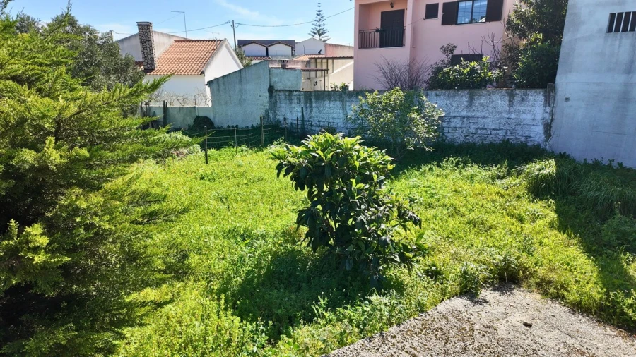 Terreno para Venda em Charneca de Caparica e Sobreda Foto 6