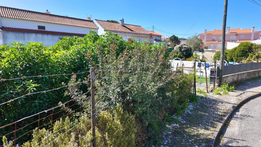 Terreno para Venda em Charneca de Caparica e Sobreda Foto 12