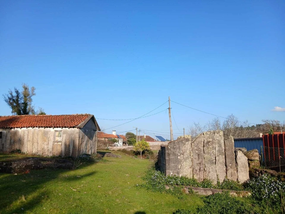 Moradia T2 para Venda em Troporiz e Lapela Foto 2