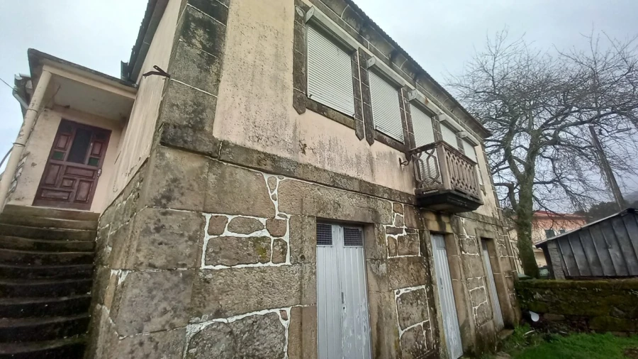 Moradia T2 para Venda em Anhões e Luzio Foto 17