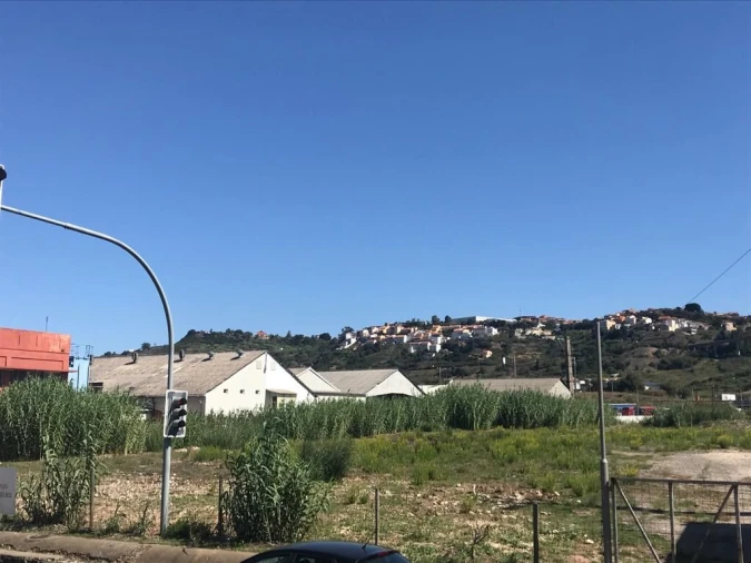 Terreno para Venda em Póvoa de Santo Adrião e Olival Basto Foto 2