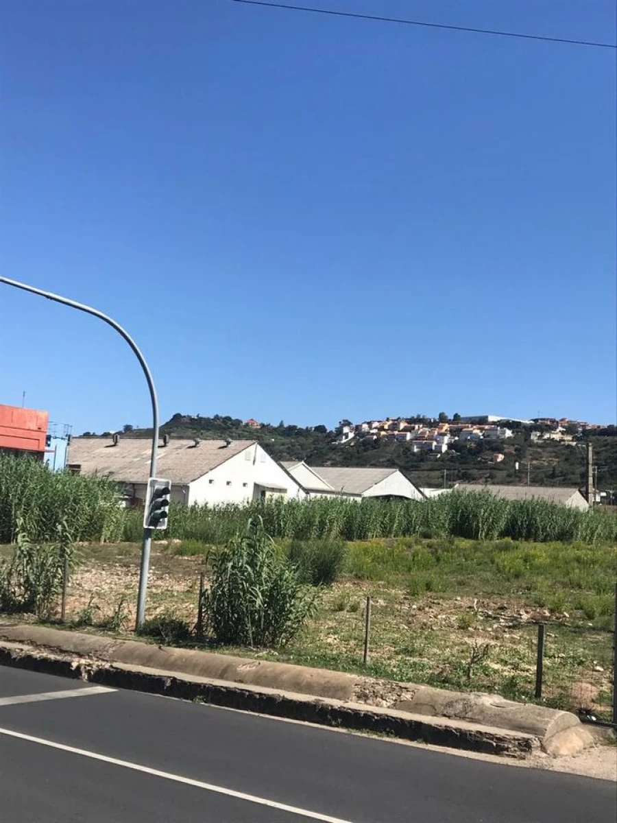 Terreno para Venda em Póvoa de Santo Adrião e Olival Basto Foto 5