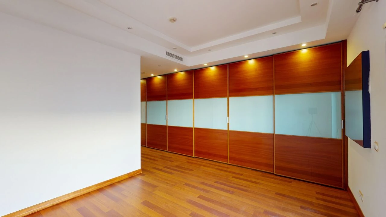 Apartamento T3 para Venda em Estômbar e Parchal Foto 17