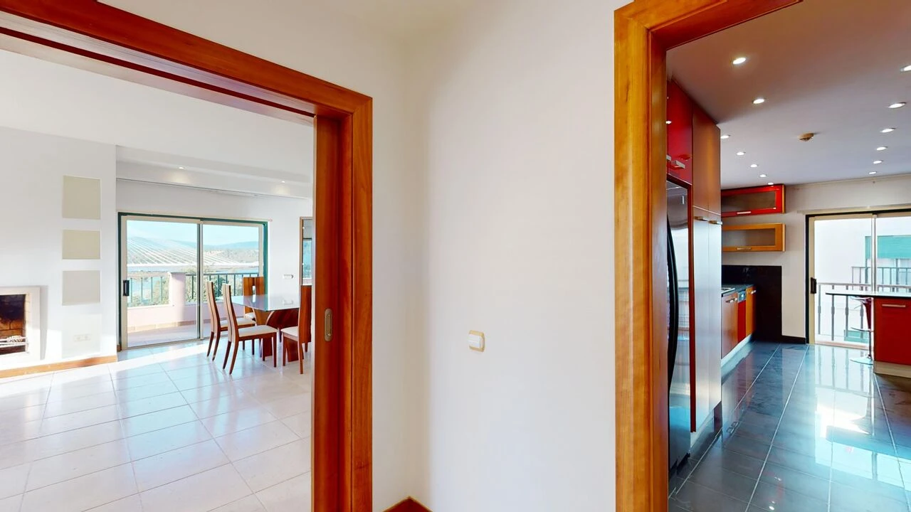 Apartamento T3 para Venda em Estômbar e Parchal Foto 26