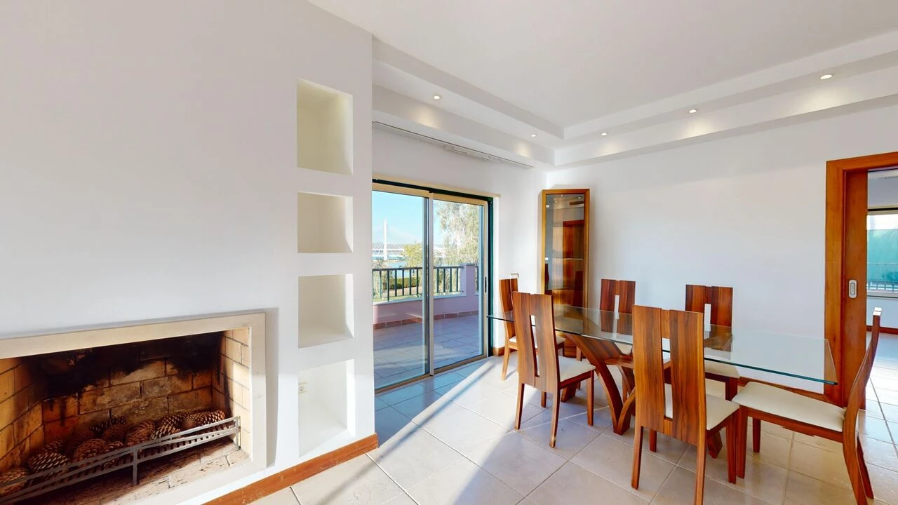 Apartamento T3 para Venda em Estômbar e Parchal Foto 35