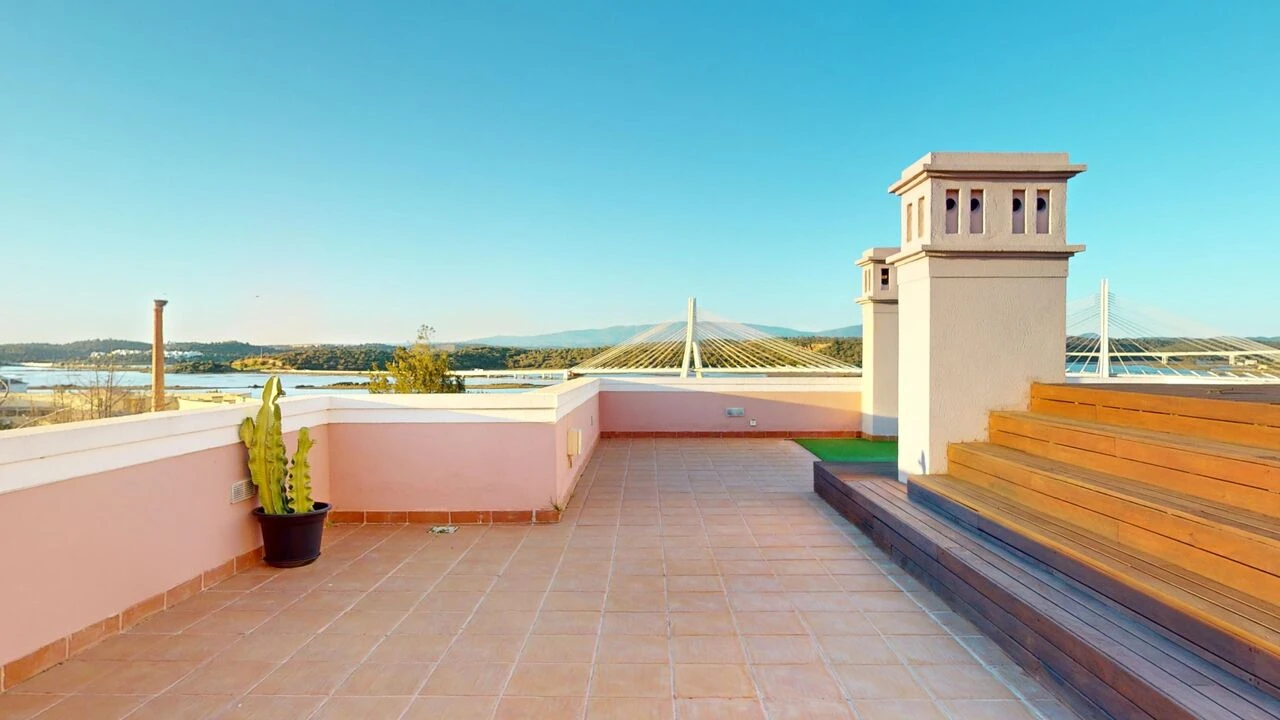 Apartamento T3 para Venda em Estômbar e Parchal Foto 4