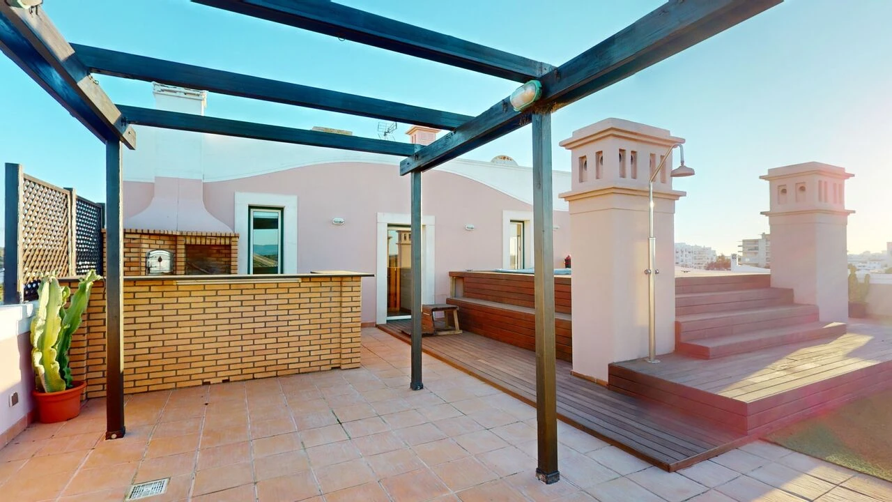 Apartamento T3 para Venda em Estômbar e Parchal Foto 5