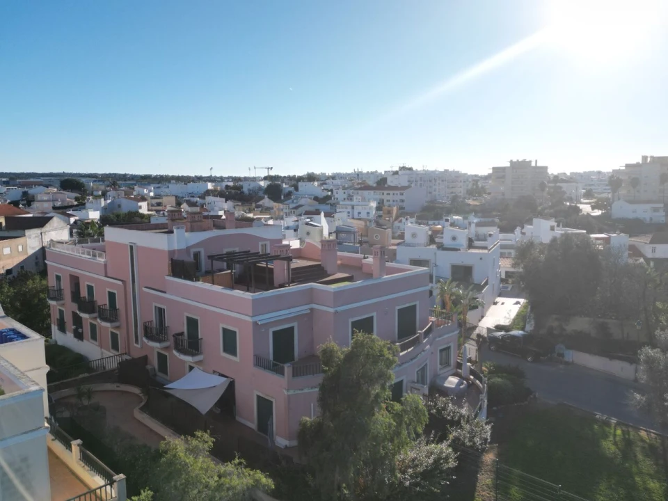 Apartamento T3 para Venda em Estômbar e Parchal Foto 9