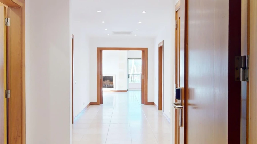 Apartamento T3 para Venda em Estômbar e Parchal Foto 10