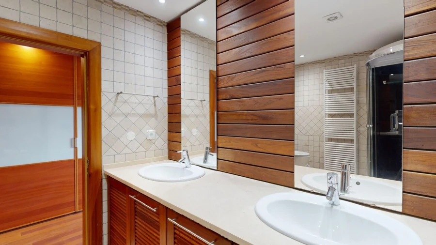 Apartamento T3 para Venda em Estômbar e Parchal Foto 19