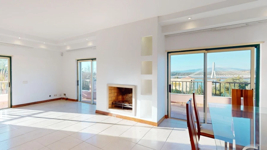 Apartamento T3 para Venda em Estômbar e Parchal Foto 34