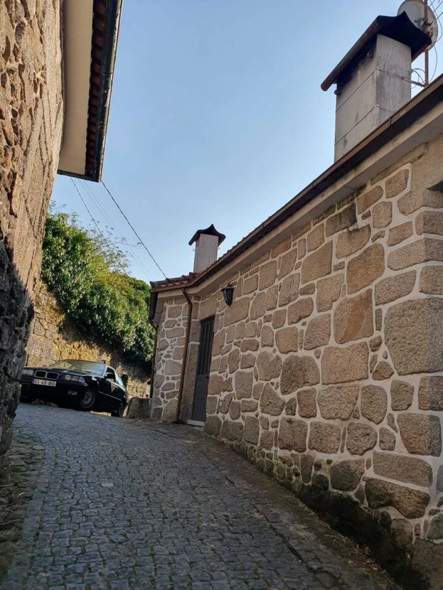 Moradia T3 para Venda em Alvora e Loureda Foto 7