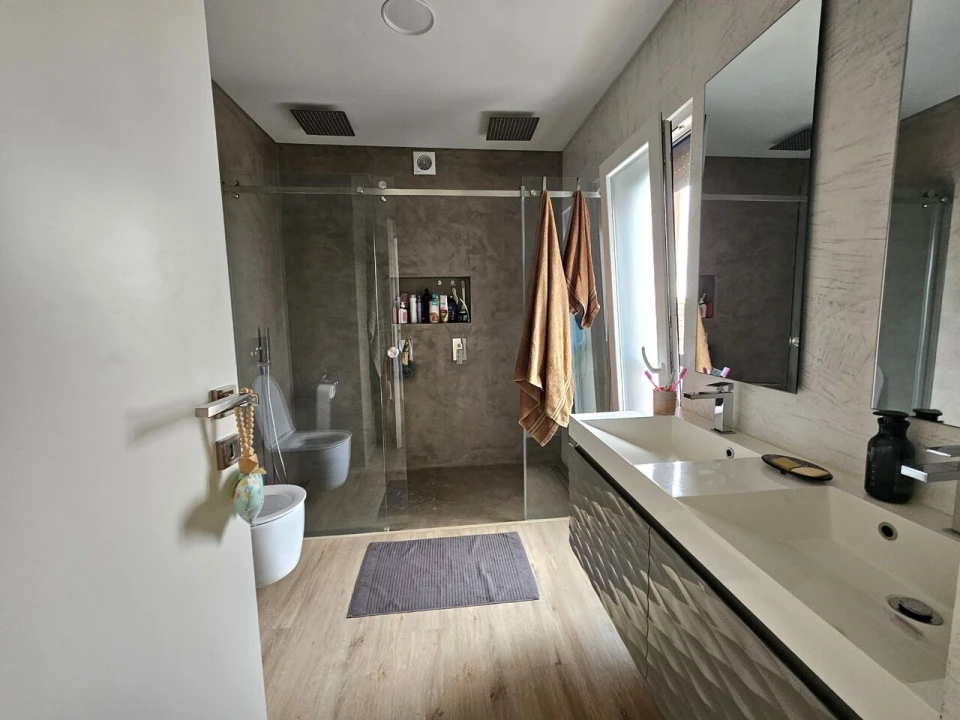 Moradia T5 para Venda em A dos Cunhados e Maceira Foto 37