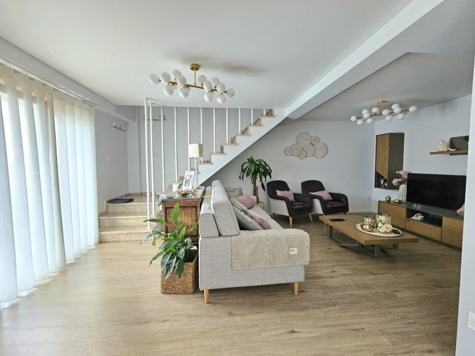 Moradia T5 para Venda em A dos Cunhados e Maceira Foto 17