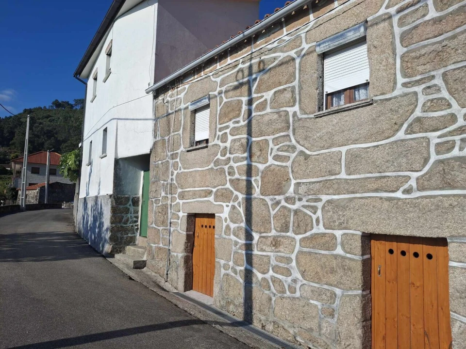 Moradia T2 para Venda em Ceivães e Badim Foto 1