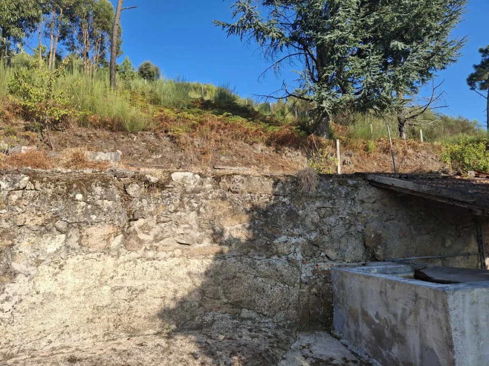 Moradia T2 para Venda em Ceivães e Badim Foto 19